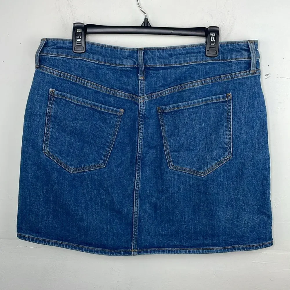 Old Navy Blue Mini Casual Denim Jean distressed skirt size 16